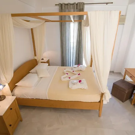 Antinea & Hotel 4*