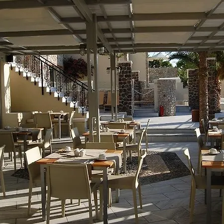 Antinea & 4* Kamari (Santorini)