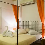 Antinea & ホテル 4*