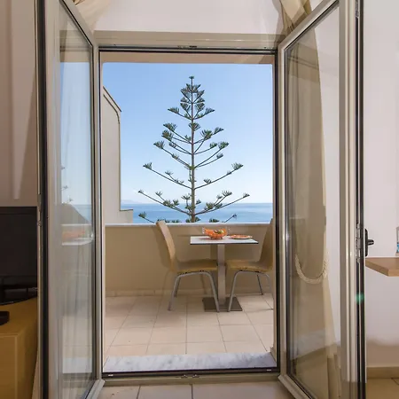 Hotel Antinea &