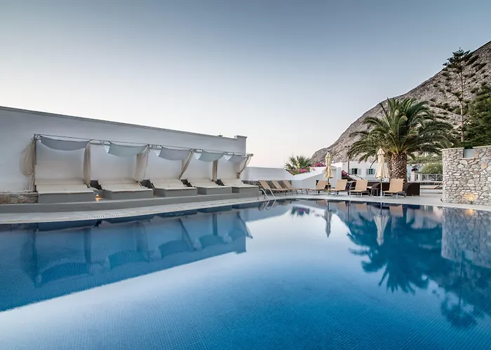 Antinea & 4* Kamari (Santorini)