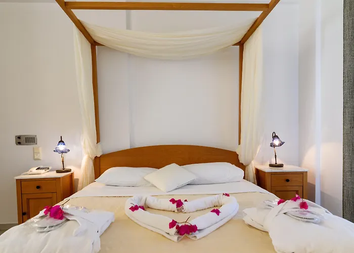 Hotel Antinea & Kamari (Santorini)