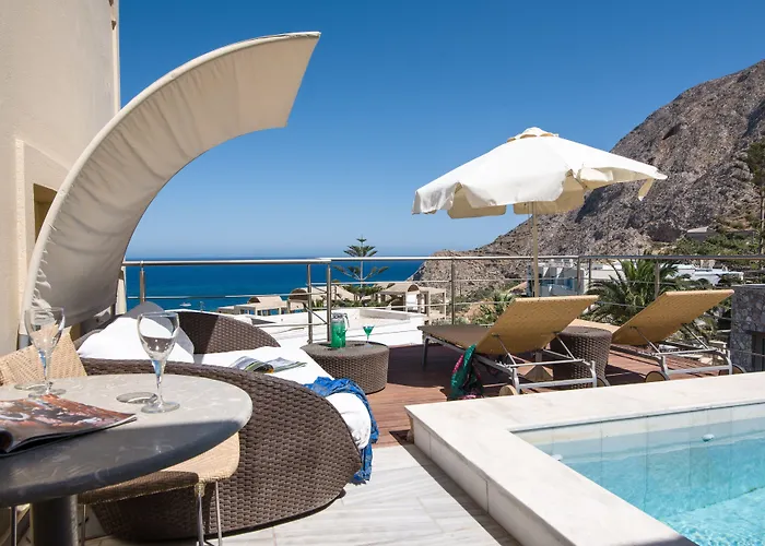 Antinea & Kamari (Santorini)