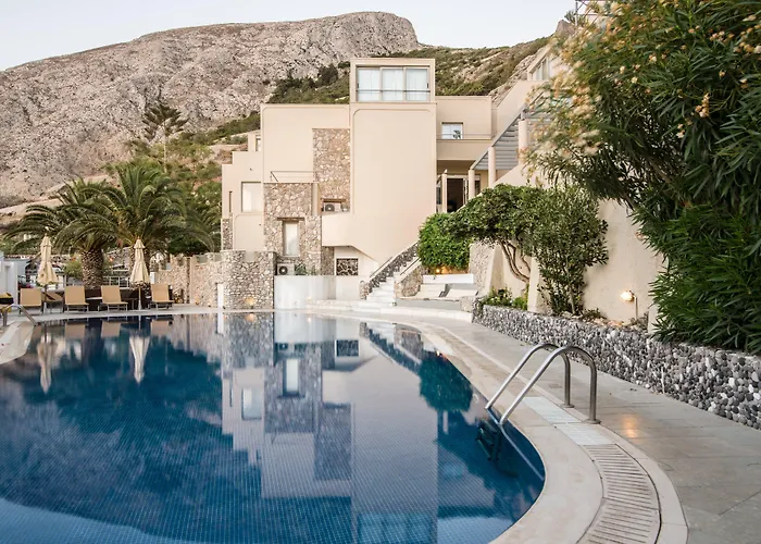 Antinea & Kamari (Santorini)