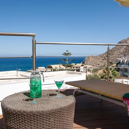 Antinea & 4* Kamari (Santorini)