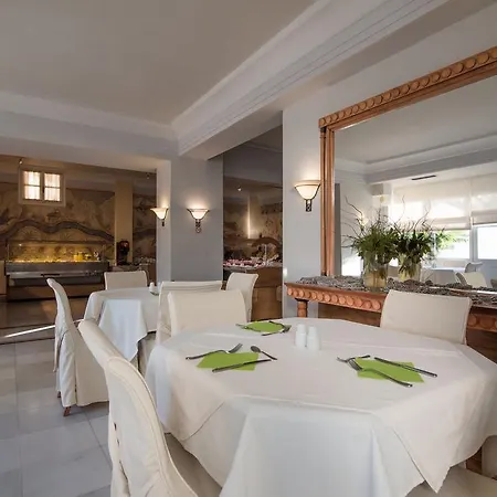 Hotel Antinea &